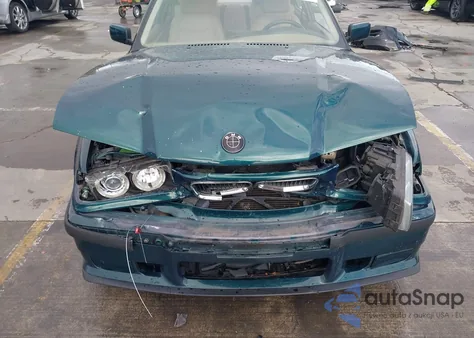 1998 BMW 323Is из США, поврежденный, VIN WBABF8326WEH60688